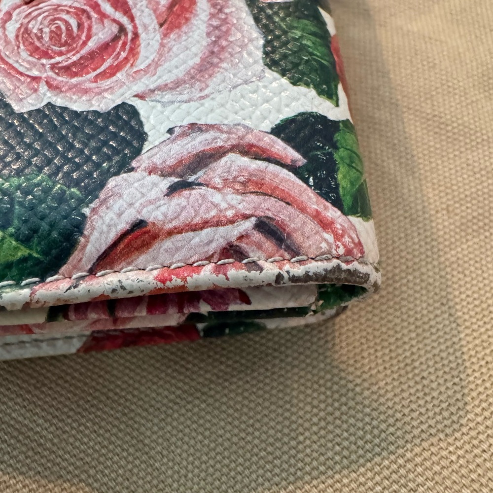 Rare Dolce and Gabbana Compact Wallet - Picture 4 of 10